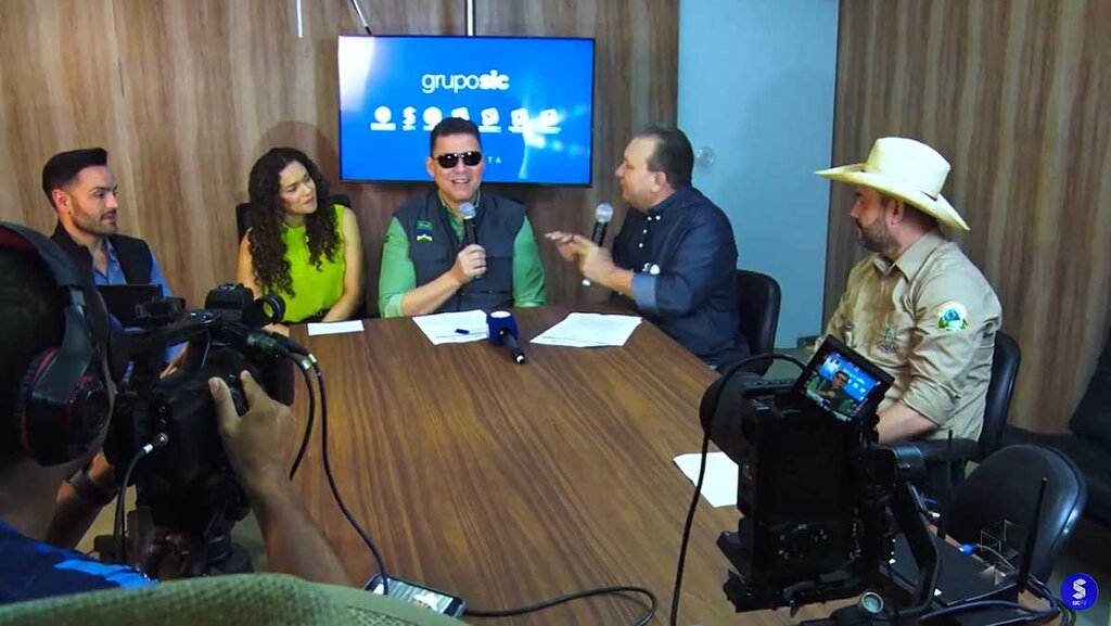 Governador Marcos Rocha, Luana Rocha e equipe são entrevistados pela SIC TV, na Rondônia Rural Show - Gente de Opinião