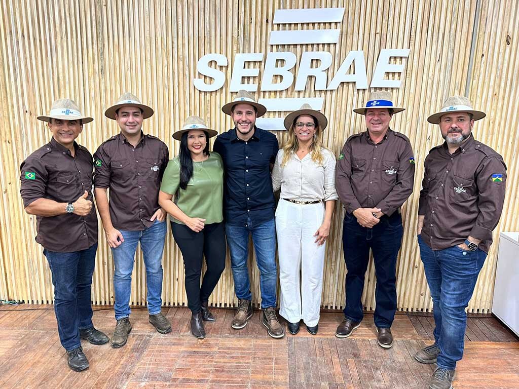 Deputada Cristiane Lopes Discute Soluções para o Transporte Aéreo no Rondônia Rural Show - Gente de Opinião