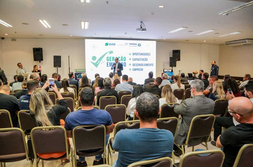 Os resultados do Geração Emprego foram apresentados em um evento com a presença de empresários e trabalhadores beneficiados - Gente de Opinião