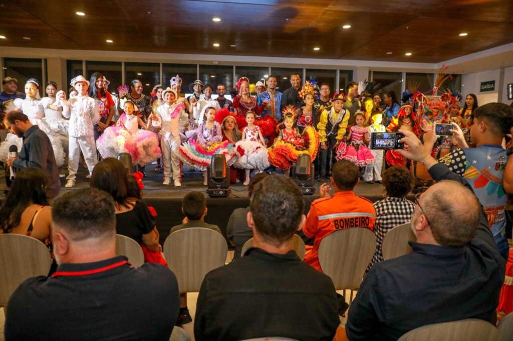 Grupos folclóricos se apresentam no lançamento do 40º Arraial Flor do Maracujá - Gente de Opinião