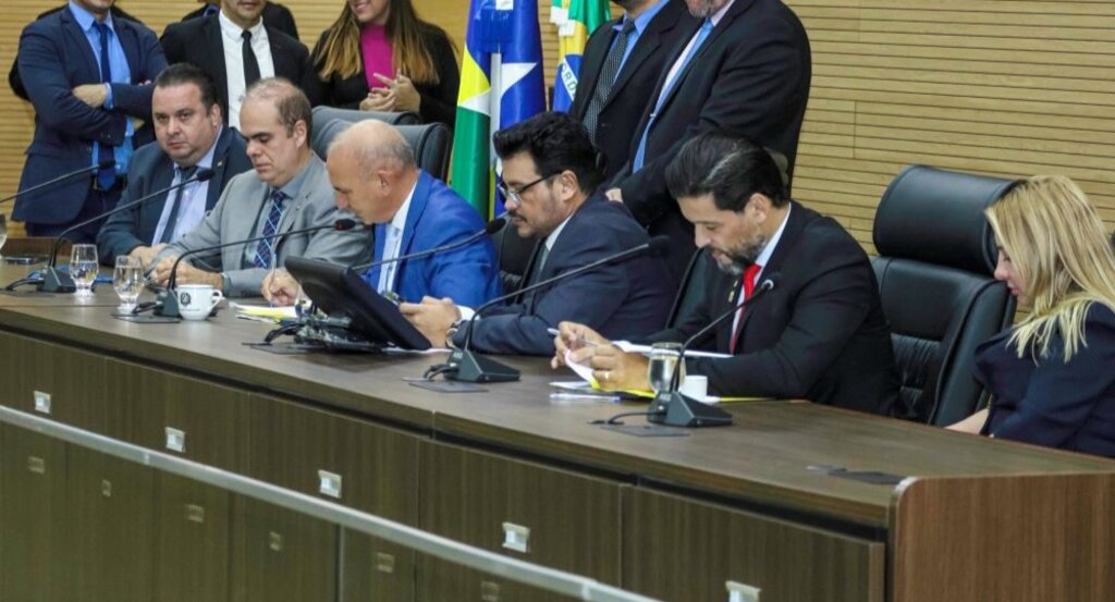 Deputados aprovam revisão anual dos servidores da Assembleia Legislativa - Gente de Opinião