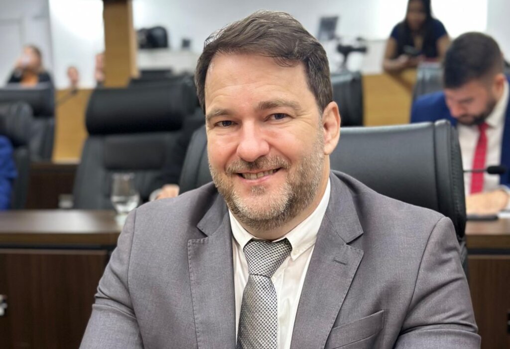 Deputado Alex Redano comemora convênio de R$ 9 milhões para asfalto em Ariquemes - Gente de Opinião