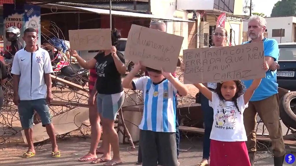 Polícia registra dezenas de acidentes em trecho da avenida Rio de Janeiro em frente a escola - Gente de Opinião