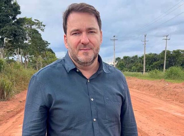 Para Alex Redano, recuperação das estradas contribuirá no escoamento da produção agrícola da região (Foto: Mateus Andrade / Assessoria parlamentar) - Gente de Opinião