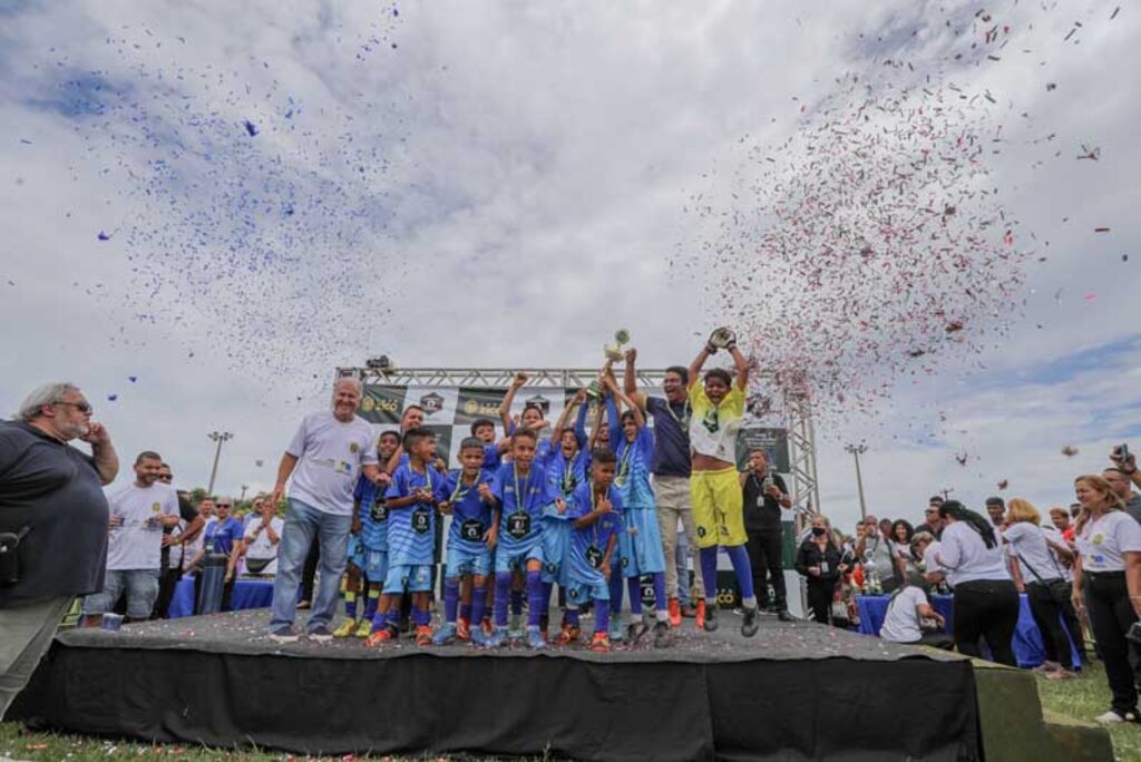 Copa Zico - Campeonato começa no dia 13 de agosto e vai reunir 1.300 alunos do Programa Talentos do Futuro - Gente de Opinião