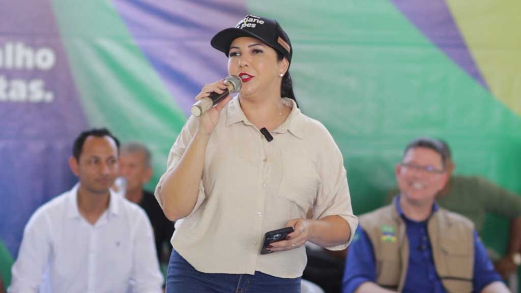 Deputada Federal Cristiane Lopes Participa da Entrega da Nova Praça no Distrito de São Carlos-RO - Gente de Opinião