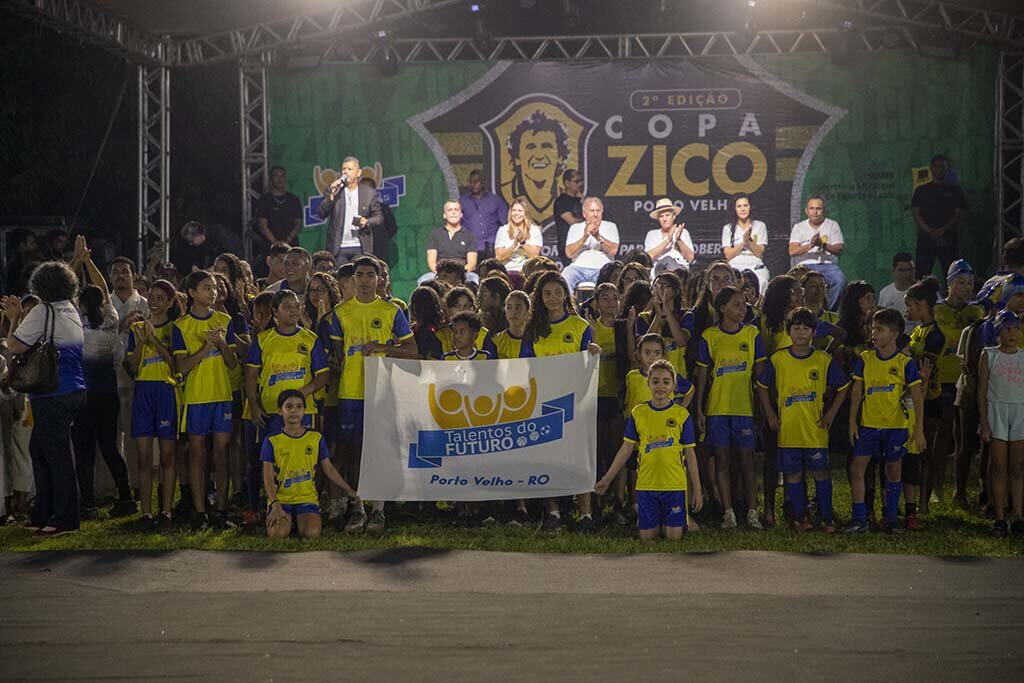 Abertura da 2ª edição da Copa Zico contou com a presença do ex-jogador, em Porto Velho - Gente de Opinião