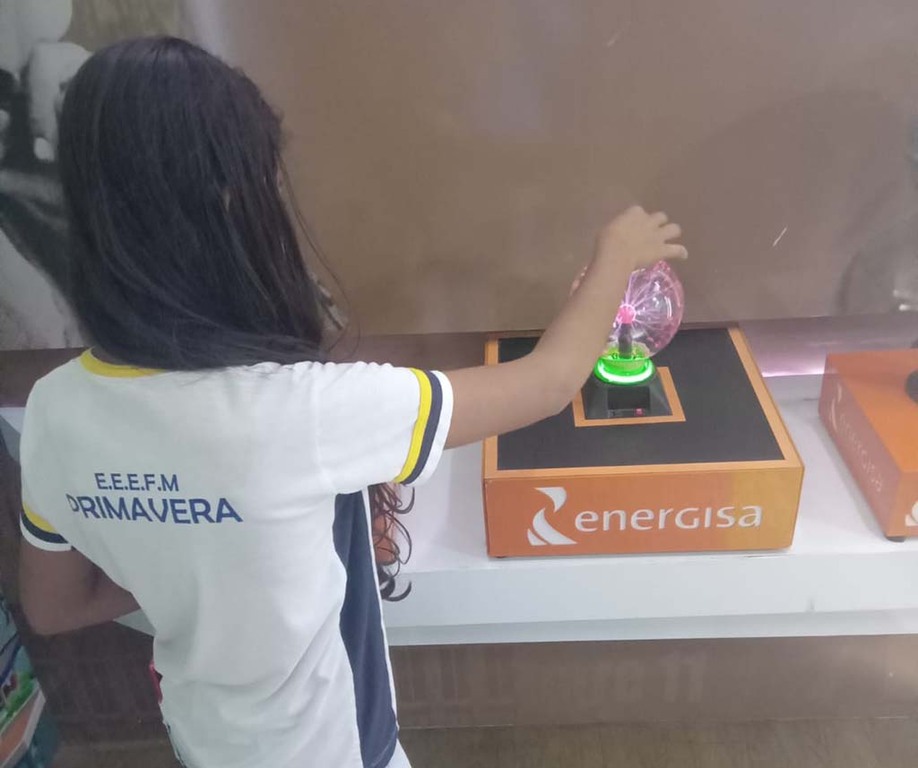 Alunos e professores de Theobroma participam de ação de eficiência energética - Gente de Opinião