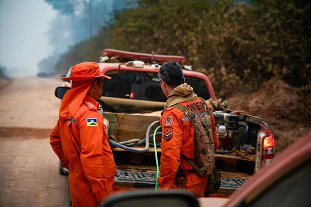 Governador Marcos Rocha reforça combate a incêndios florestais com a Operação Temporã II - Gente de Opinião