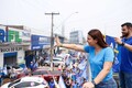 Mariana Carvalho faz caminhadas nas avenidas Sete de Setembro, Nações Unidas e Jatuarana