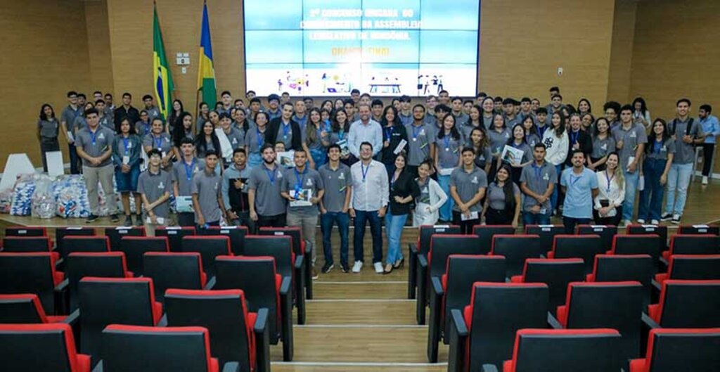 Evento promoveu a arrecadação de 1.370 pacotes de leite em pó e 593 kits de arroz e feijão (Foto: Antônio Lucas I Secom ALE/RO) - Gente de Opinião