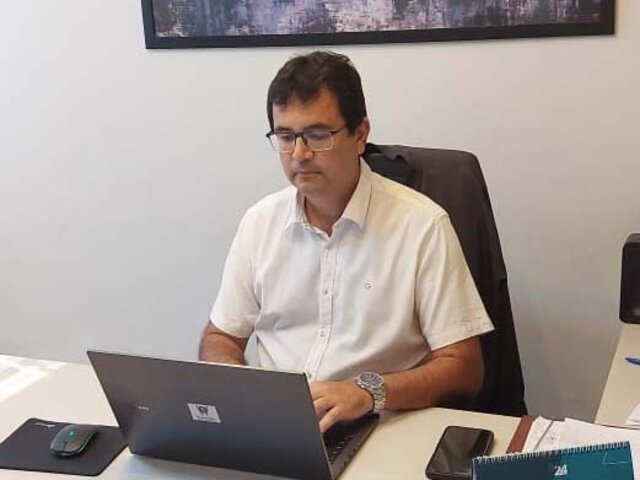 Candidato a vereador Carlos Eduardo Kadu defende a criação de uma escola municipal de tecnologia - Gente de Opinião