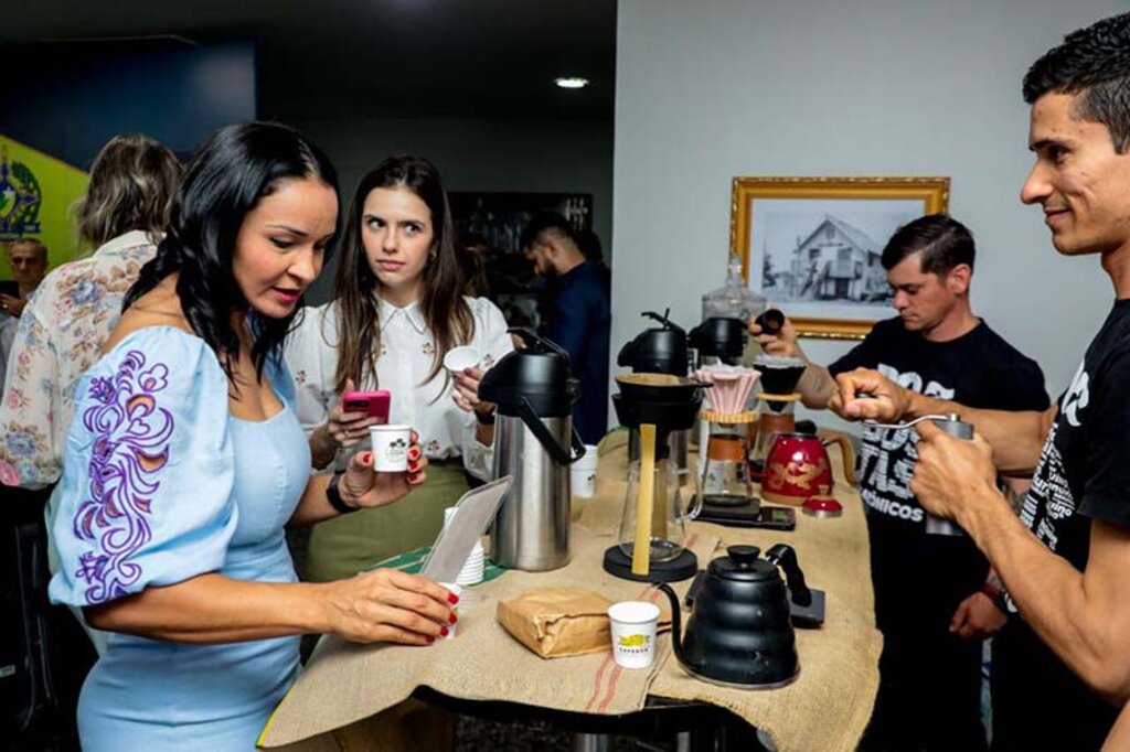 Evolução da produção do café de Rondônia evidenciada com o lançamento da Feira "Robustas Amazônicos" - Gente de Opinião