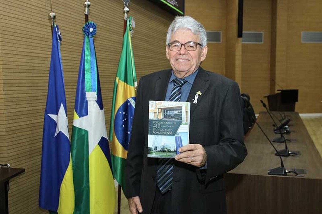 Obra também inclui as principais leis ordinárias e complementares aprovadas pela Assembleia Legislativa (Foto: Antônio Lucas I Secom ALE/RO) - Gente de Opinião