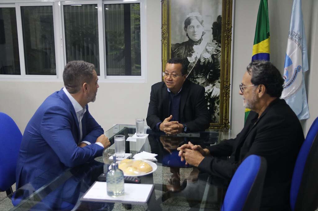 Presidente do Cofen recebe prefeito eleito de Porto Velho-RO, Léo Moraes - Gente de Opinião