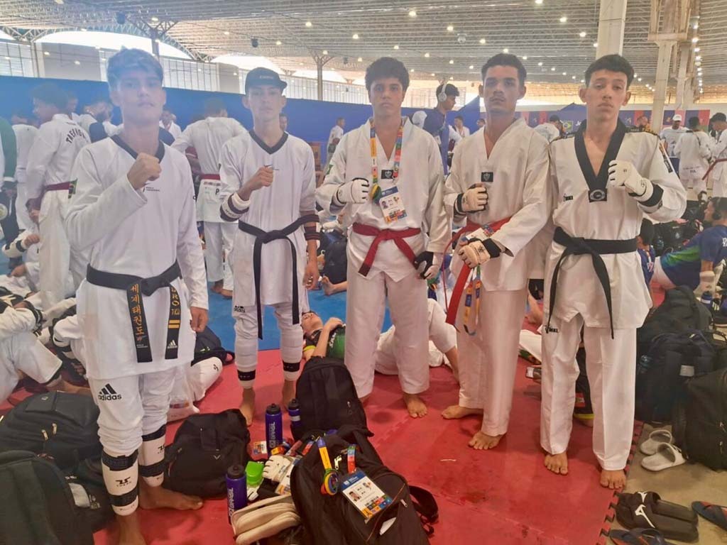 João Victor Félix Gimenez, da EEEFM Risoleta Neves, conquistou medalha de prata no taekwondo para Rondônia - Gente de Opinião