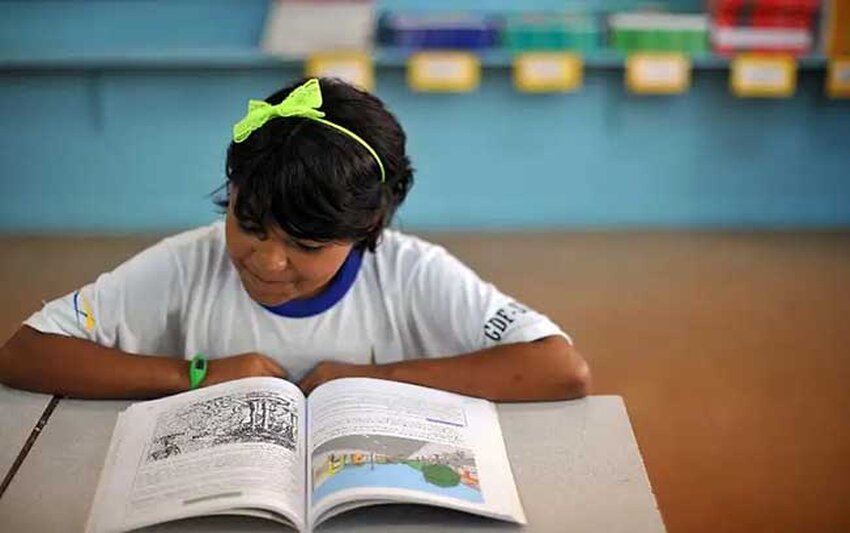 A importância de crianças e adolescentes estudarem