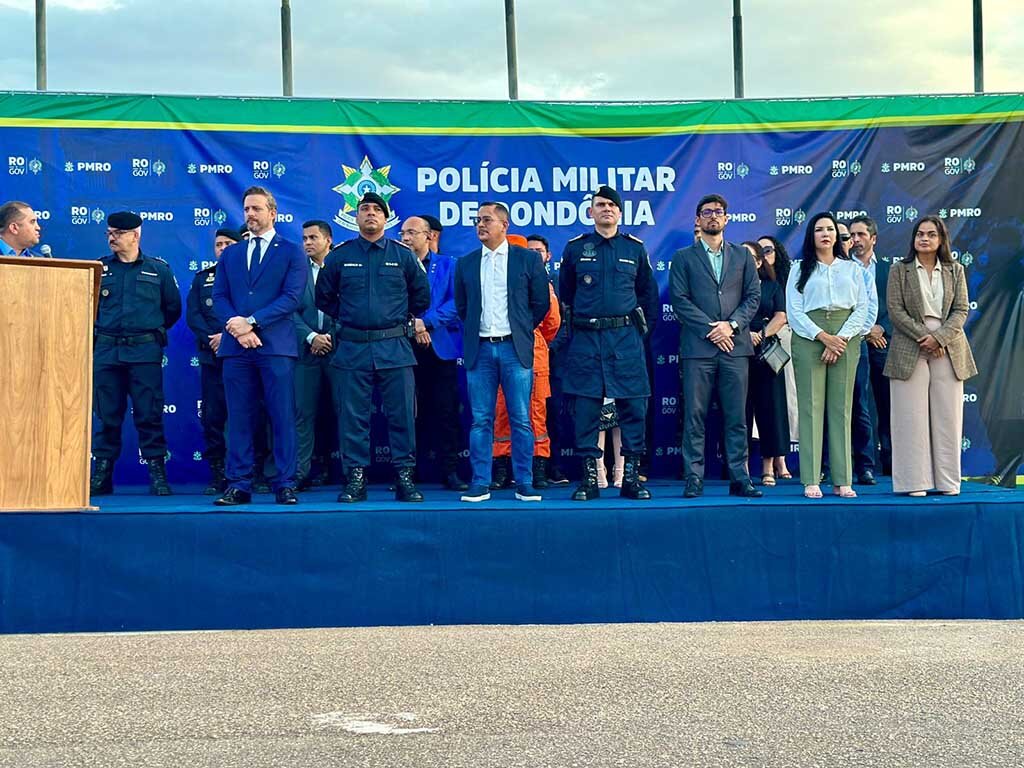 Deputada Cristiane Lopes prestigia os 49 anos da Polícia Militar de Rondônia - Gente de Opinião