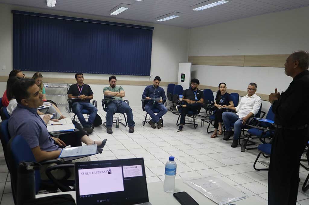 Sebrae Rondônia investe em inclusão e oferece curso de Libras para colaboradores - Gente de Opinião