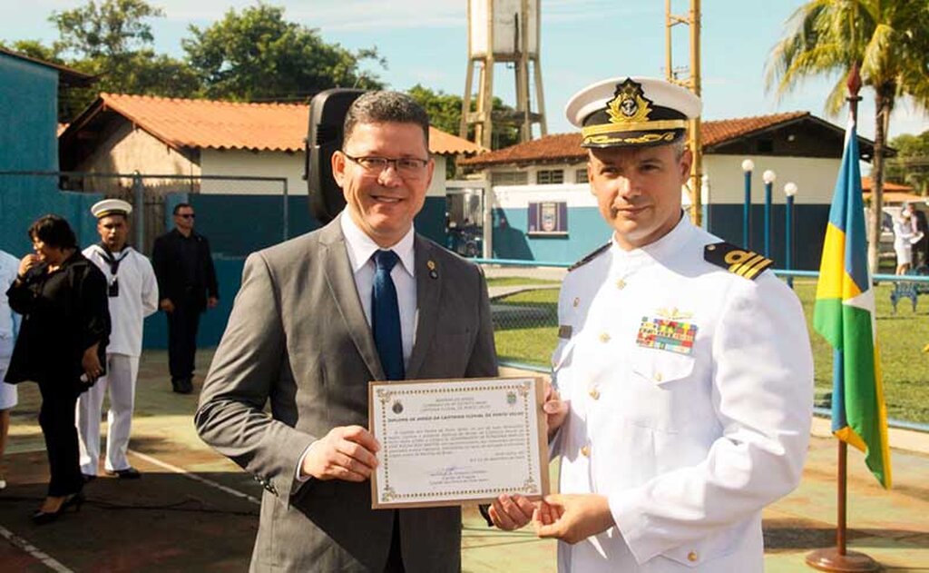 Governador Marcos Rocha participa de celebração do Dia do Marinheiro com homenagem ao Almirante Tamandaré em Porto Velho - Gente de Opinião