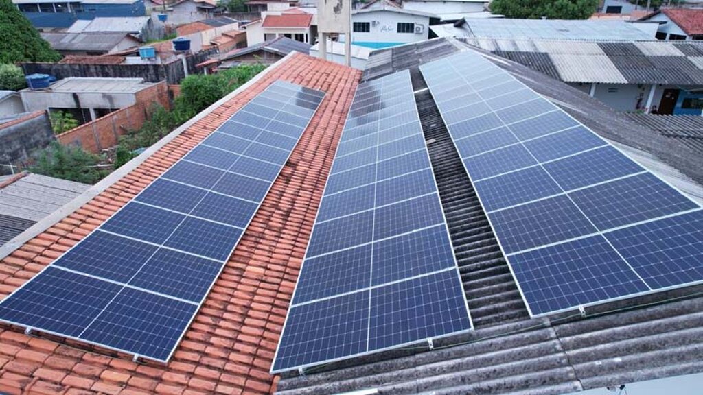 Placas solares instaladas no Cernic de Cacoal - Gente de Opinião