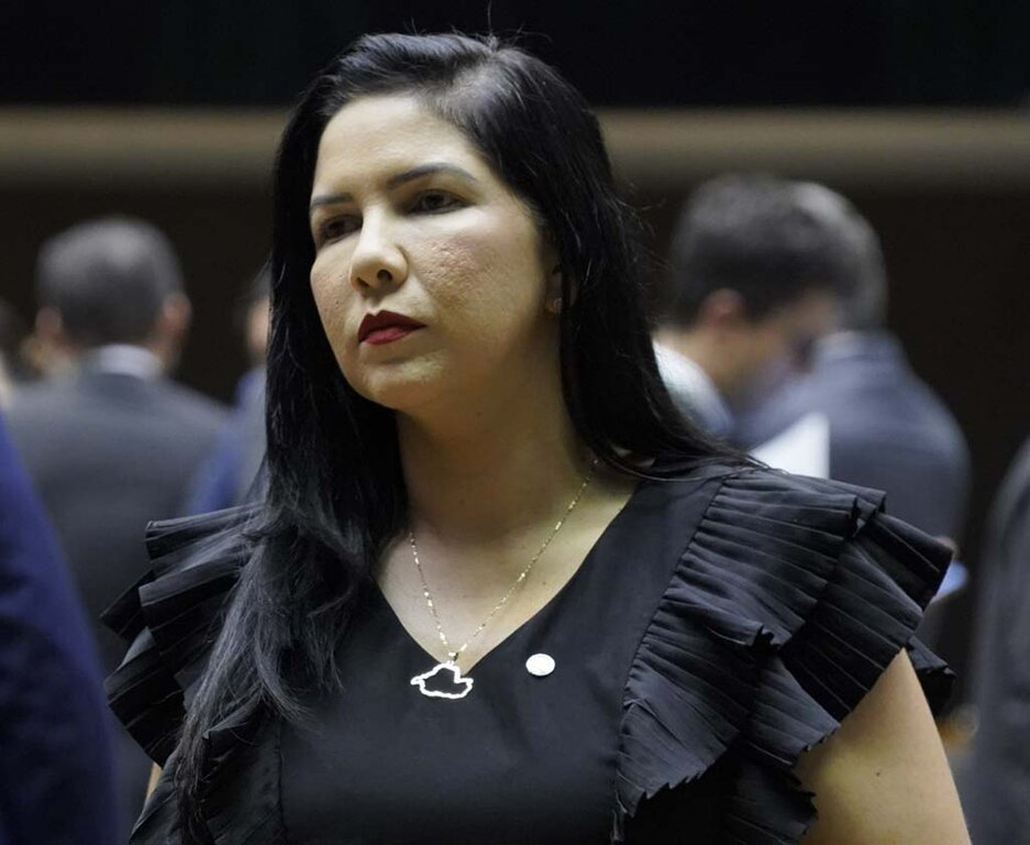 Deputada Cristiane Lopes vota contra o PL 4614-24 e reforça compromisso com a proteção do BPC - Gente de Opinião