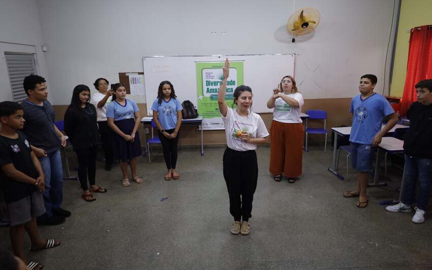 Escola Livre de Arte e Cultura Diversidade Amazônica capacita alunos de Vilhena e da Comunidade Quilombola de Santa Cruz com oficina de teatro