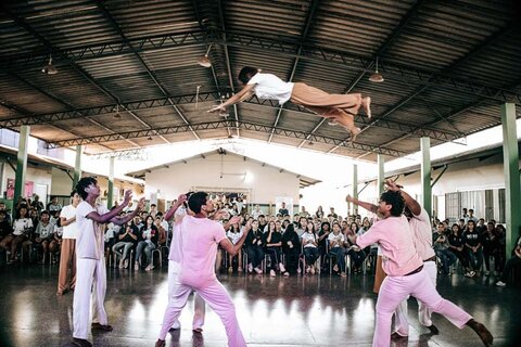 Espetáculo de Dança 'Maculelê: Reconstruindo o Quilombo' emociona público e celebra a cultura afro-brasileira em Vilhena e Comodoro