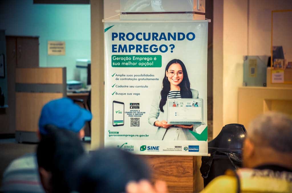 Estão disponíveis mais de 2.470 mil vagas formais de emprego em diversas áreas, além de cursos gratuitos por meio da plataforma - Gente de Opinião