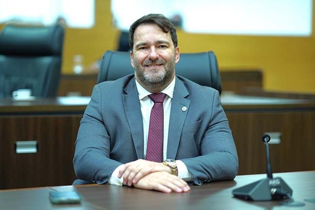 Projeto de Lei de autoria do deputado Alex Redano é sancionado e garante direitos aos mototaxistas de Rondônia - Gente de Opinião