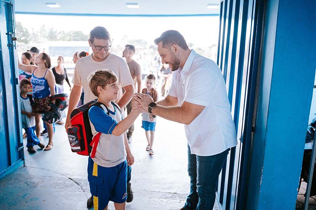 Mais de 8 mil alunos retornam às aulas da rede municipal de ensino - Gente de Opinião