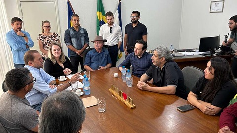 Deputado Cirone Deiró reforça parceria com governador Marcos Rocha e destina recursos para educação em Vilhena