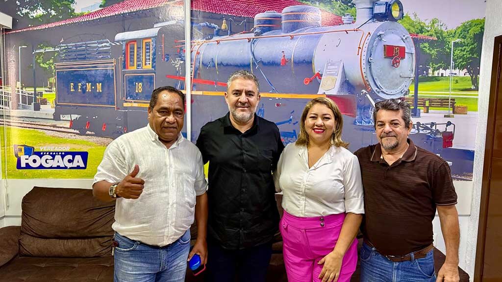 Professores João Bento de Oliveira, vereador Everaldo Fogaça (PSD), presidente do SINPROF/RO Elessandra Reis Batista e Joelson Chaves Queiroz - Gente de Opinião