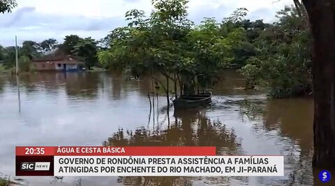 Governo de RO presta assistência a famílias atingidas por enchente do Rio Machado, em Ji-Paraná