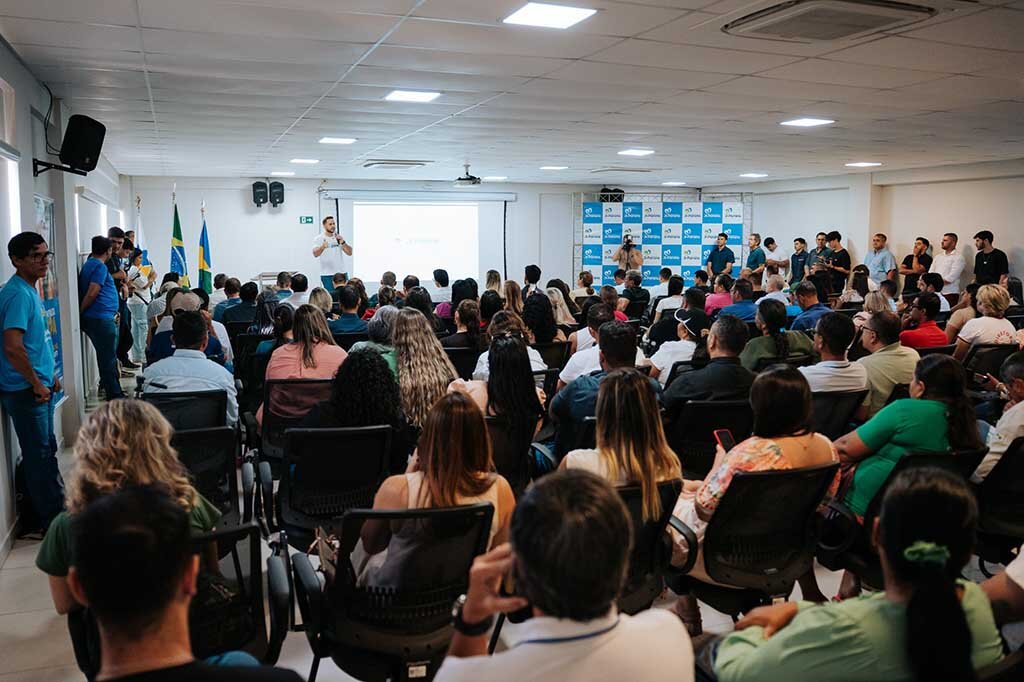 Prefeito Affonso Cândido lança Programa Contrata Jipa - Gente de Opinião