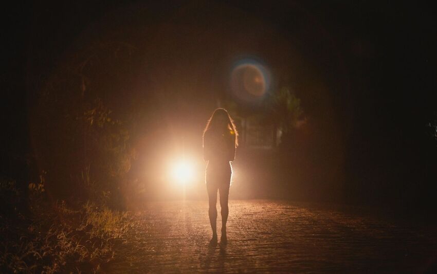 Primeiras imagens de “Bom Futuro” revelam drama amazônico sobre resistência feminina e memória do garimpo em Rondônia