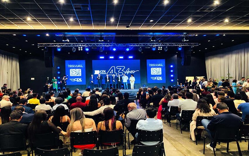 CDL Ji-Paraná celebra 43 anos com noite de palestras e conexão entre associados