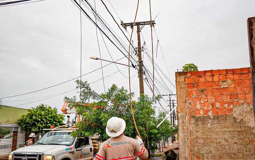 Alerta: Energisa orienta sobre cuidados com cabos de energia rompidos