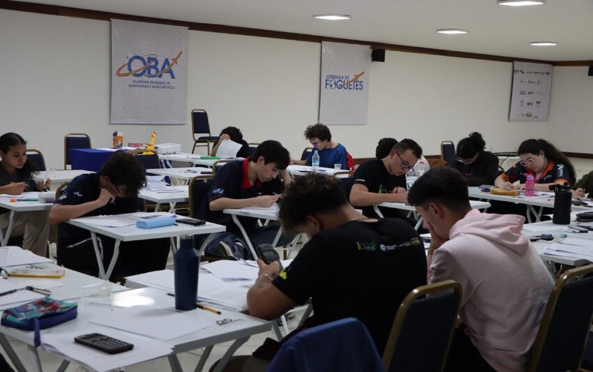 150 estudantes disputam vaga para as olimpíadas internacionais de astronomia e astrofísica