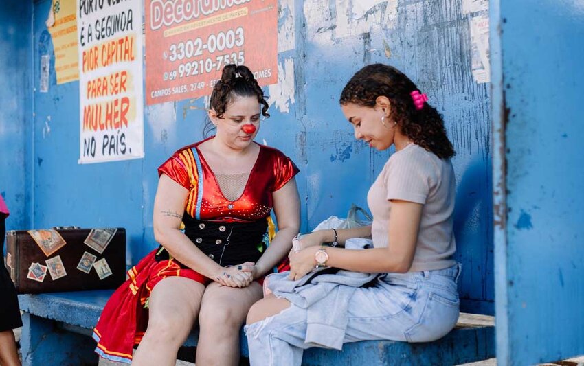 Curta-metragem usa palhaçaria para denunciar violência contra a mulher