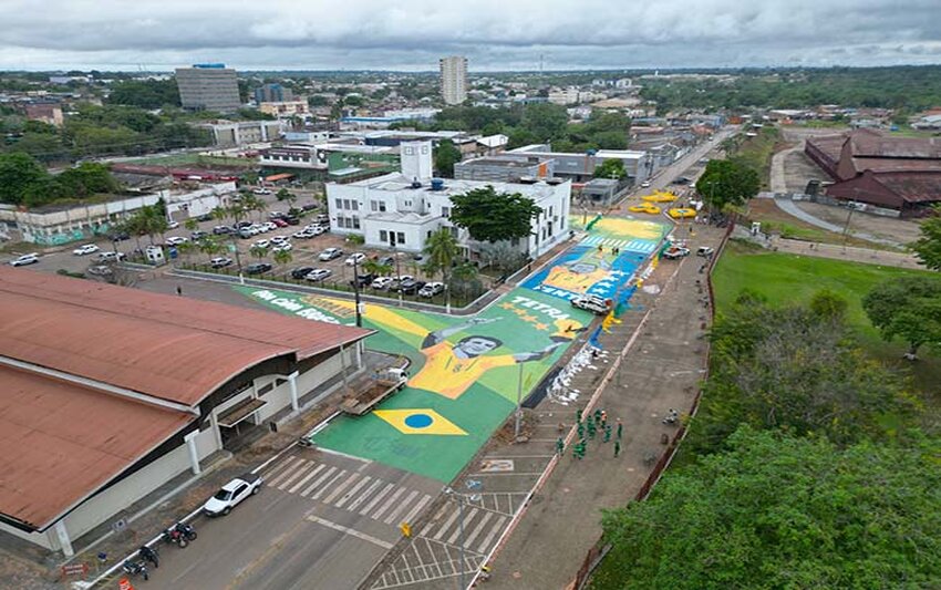 Centro histórico de Porto Velho se transforma em palco de cores, torcida e celebração