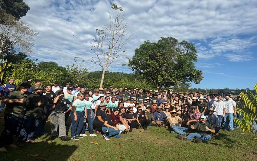 XVIII Dia de Campo das Agrárias reúne acadêmicos, produtores e comunidade na Fazenda Escola FIMCA