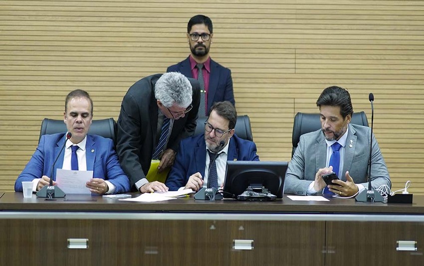 Deputado Alex Redano solicita mutirão para emissão da nova Carteira de Identidade Nacional em Cacoal
